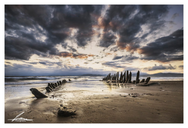 Shipwreck at Rossbeigh beach